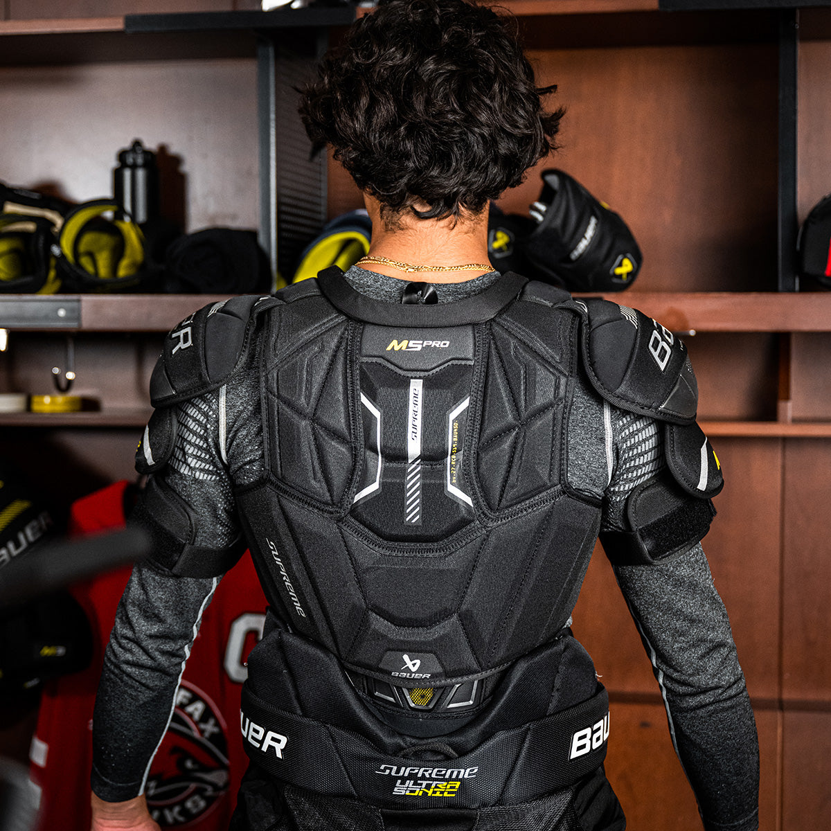 BAUER SUPREME M5PRO SHOULDER PAD SENIOR